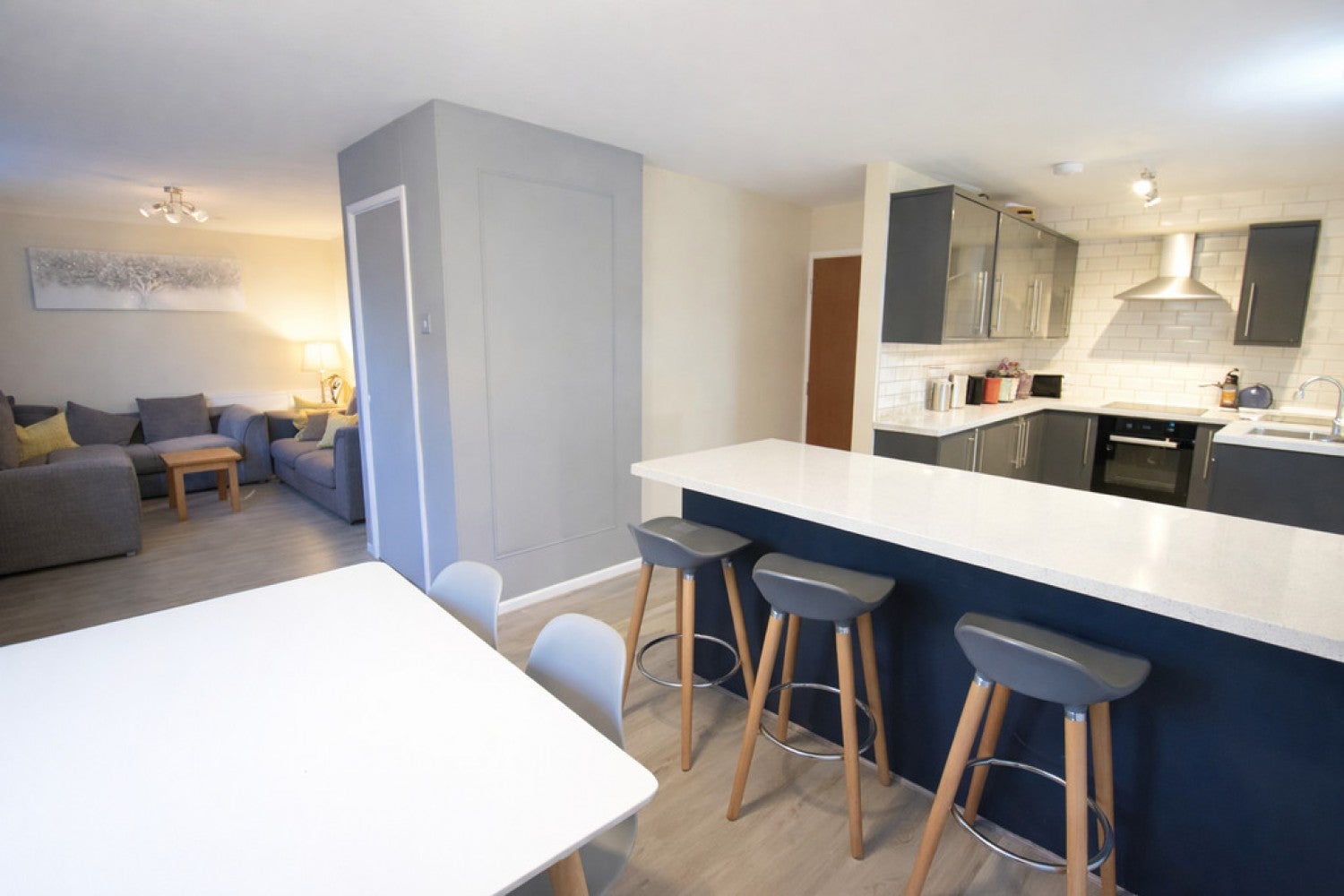 Flat Clovelly Way in Bedford
