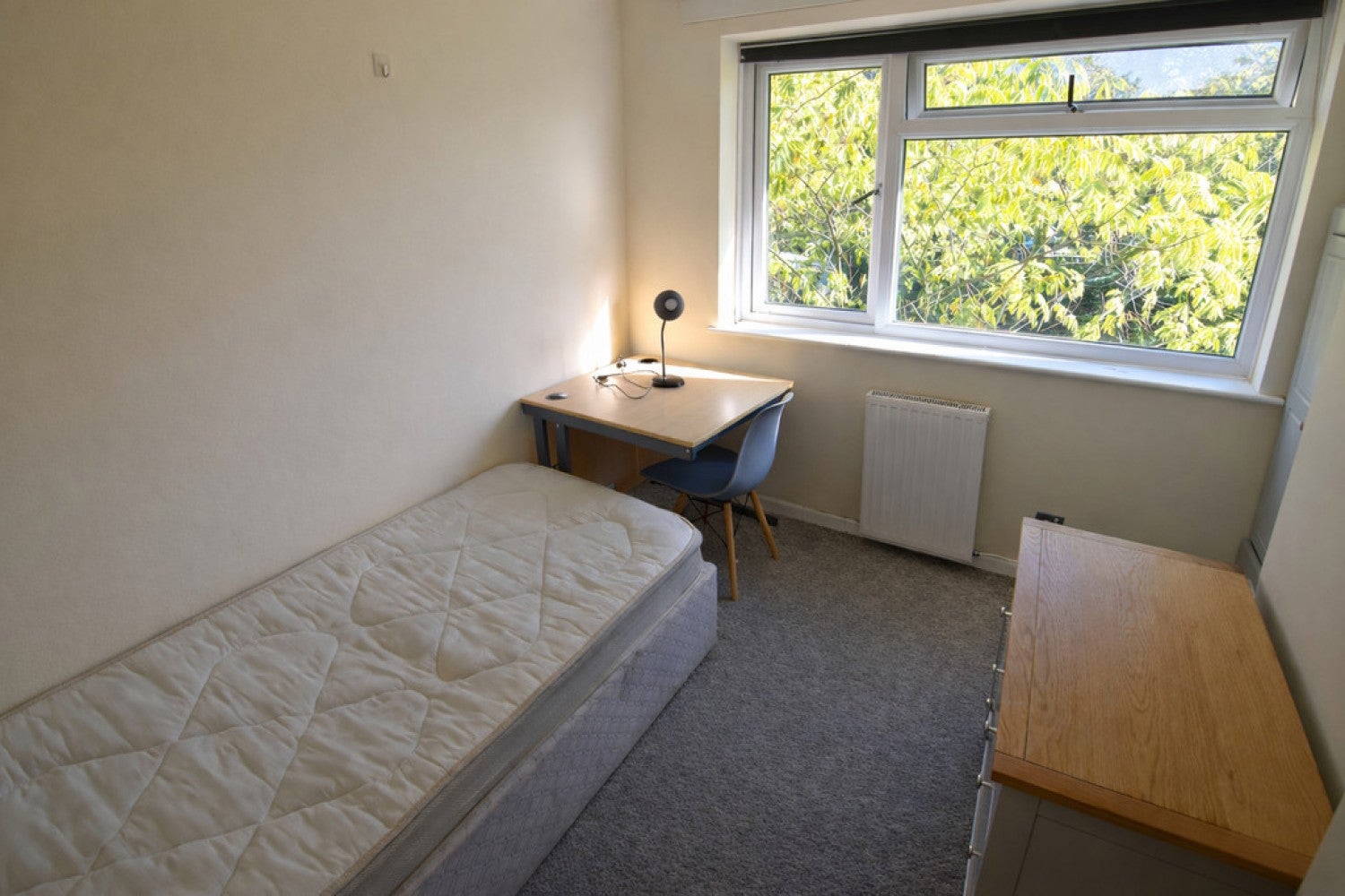 Flat Clovelly Way in Bedford