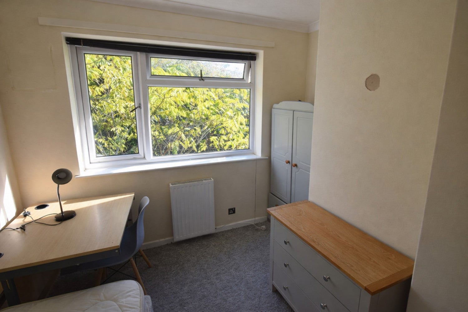 Flat Clovelly Way in Bedford