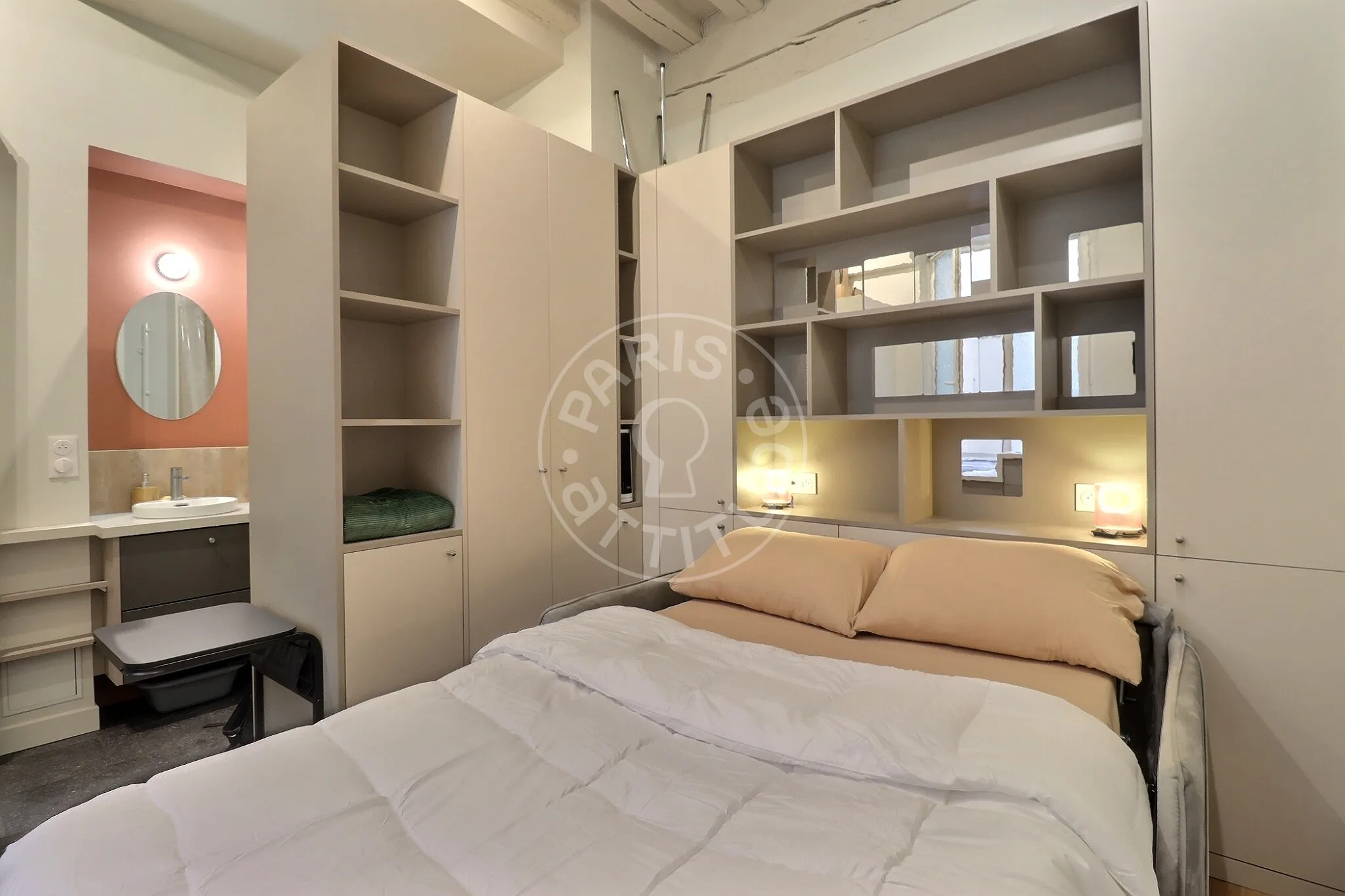 Appartement Rue Saint-Denis à Paris