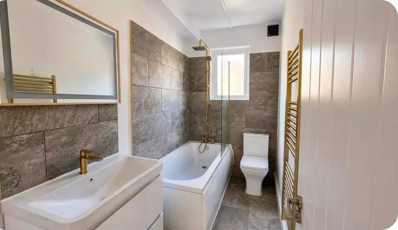 Room Morval Road in Greater London
