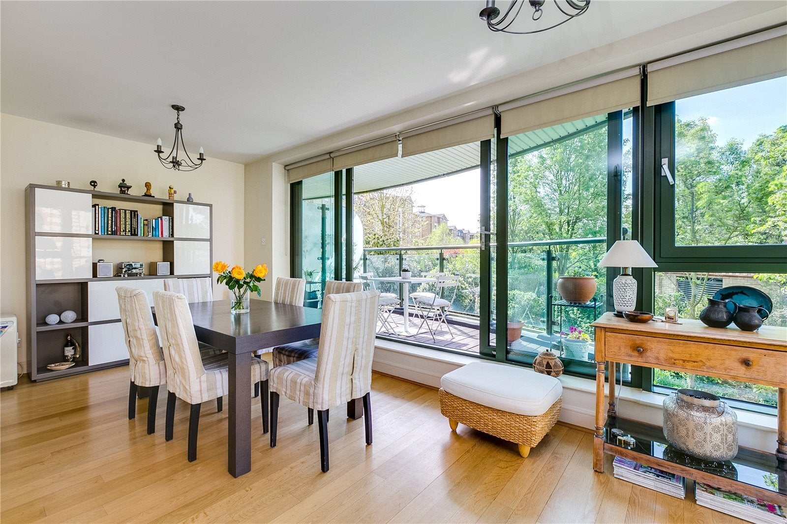 Flat Brasenose Drive in Greater London