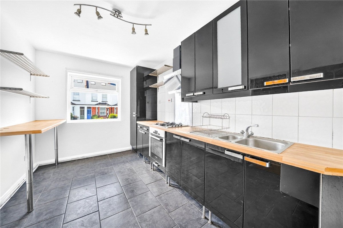 Flat Shernhall Street in Greater London