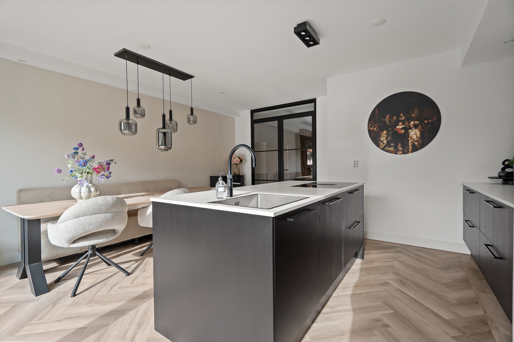 Tussenwoning te koop: Kapelmuur 14, Houten