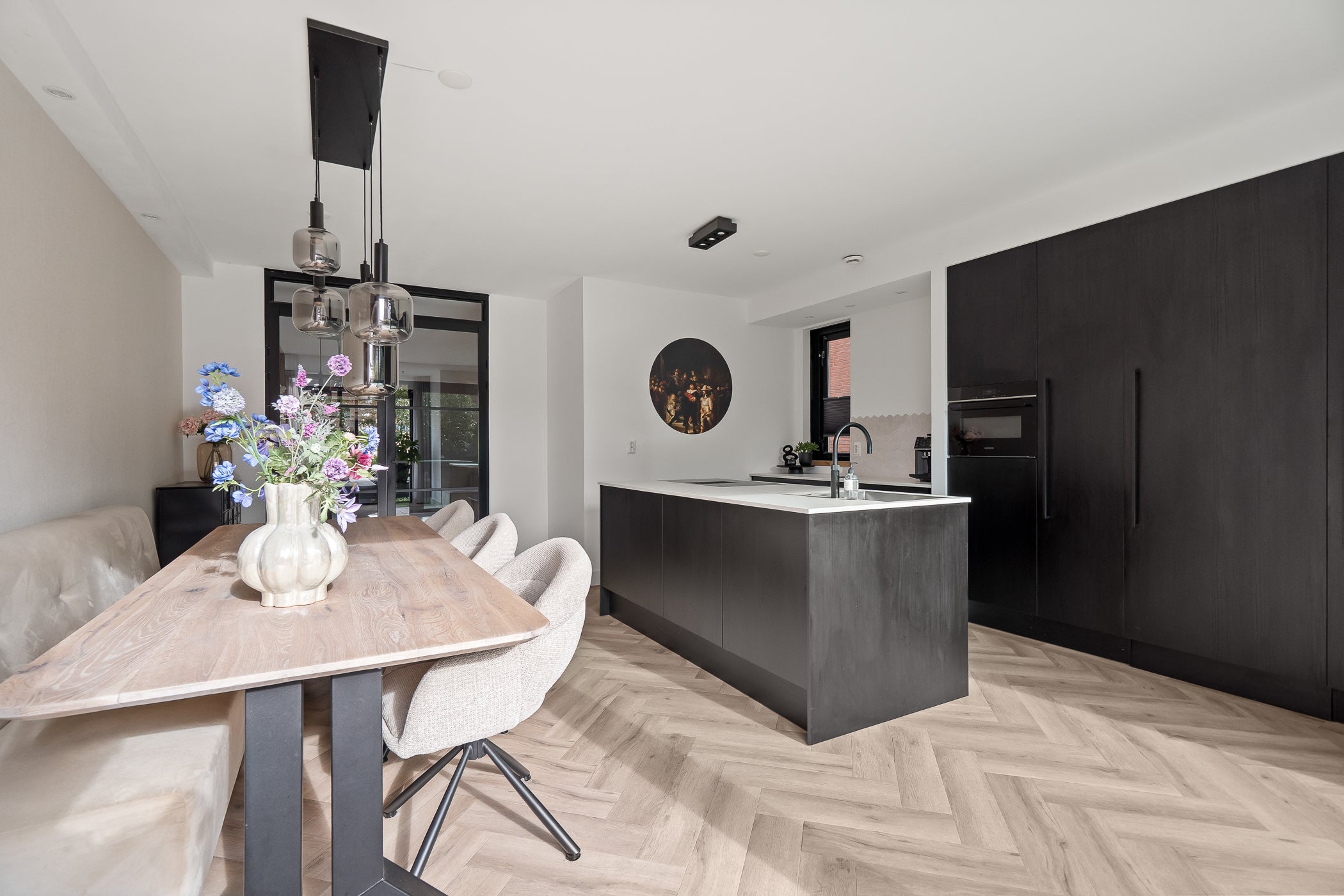 Tussenwoning te koop: Kapelmuur 14, Houten