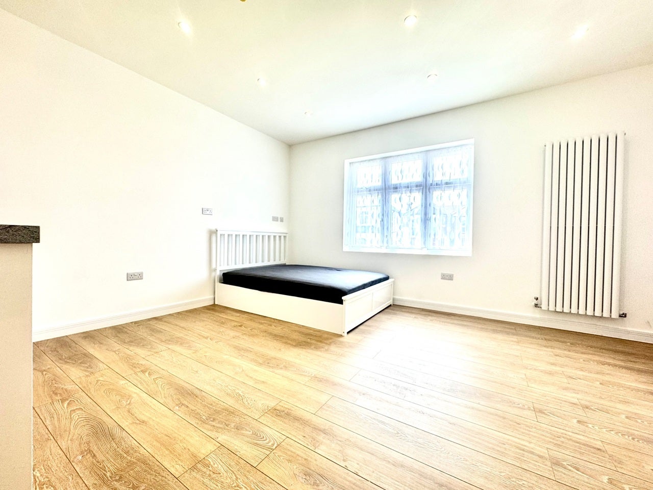 Flat Harrow View in Greater London