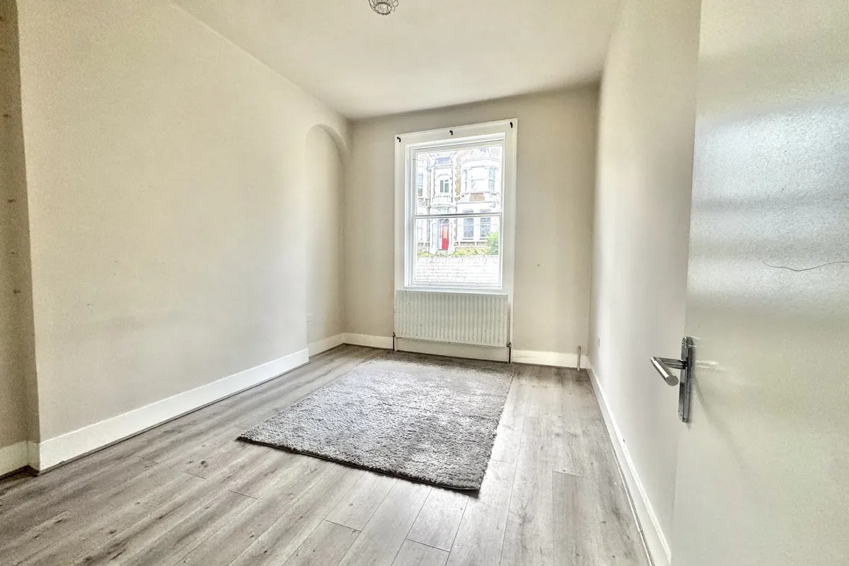 Flat Gipsy Hill in Greater London