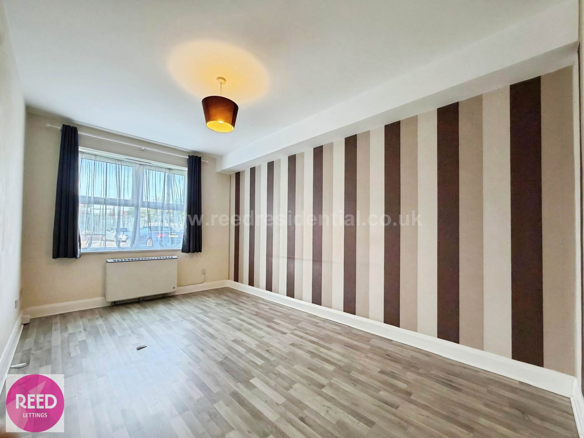 Flat Manilla Road in Southend-on-Sea