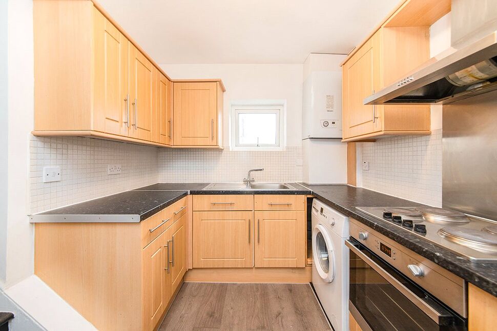 Flat Yarmouth Road in Watford