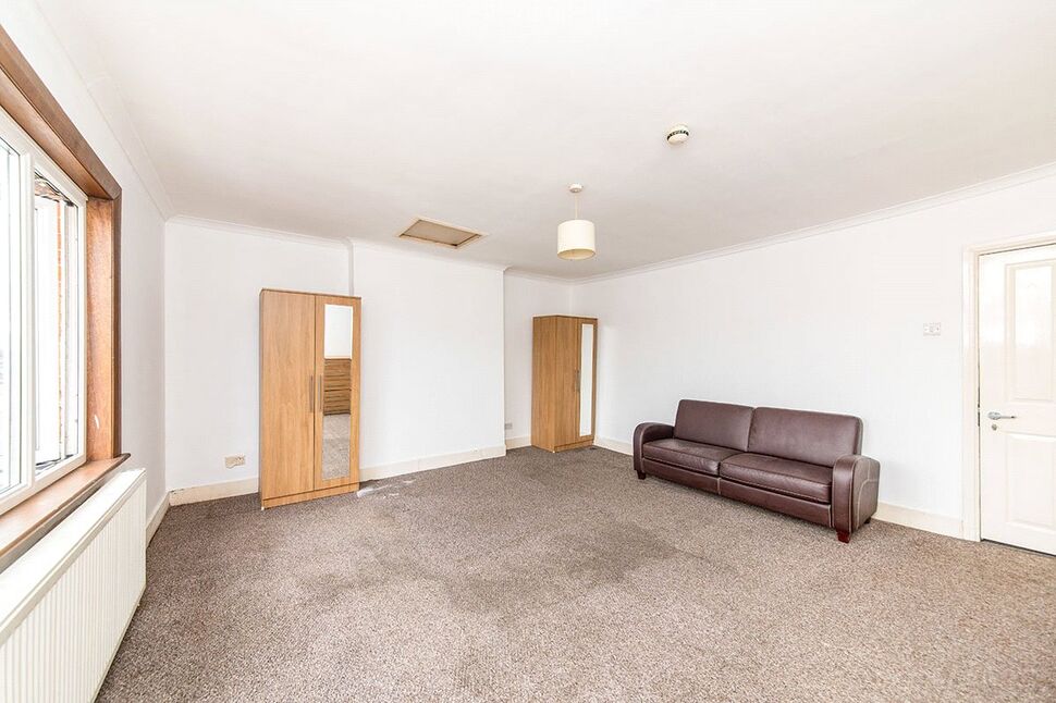 Flat Yarmouth Road in Watford