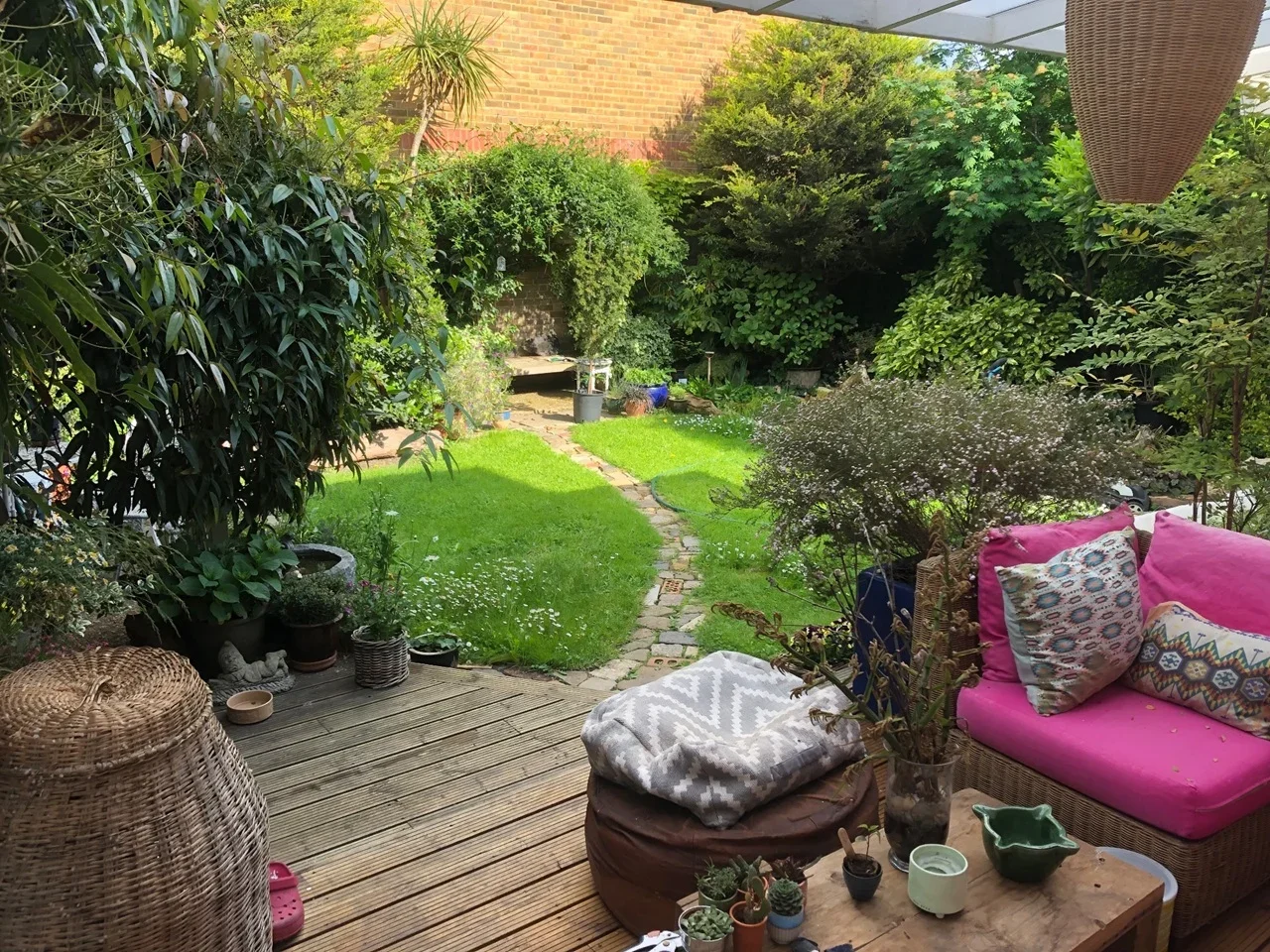 Room Star Lane in Greater London