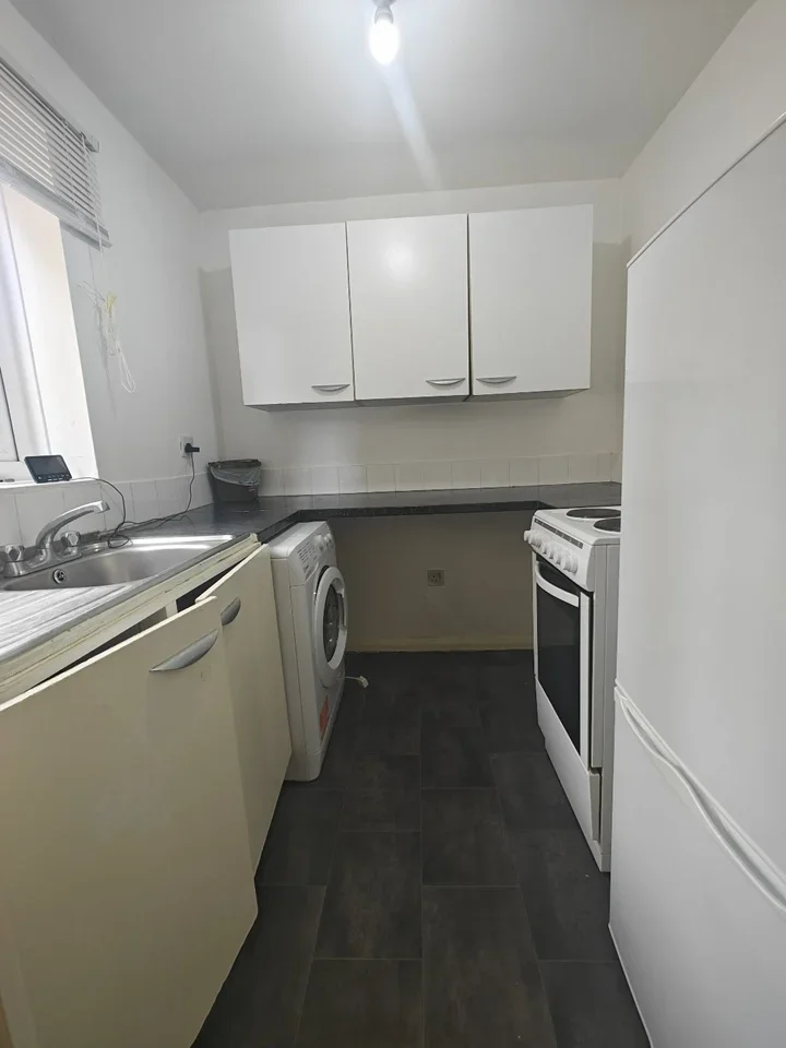 Flat Stocksfield Road in Greater London