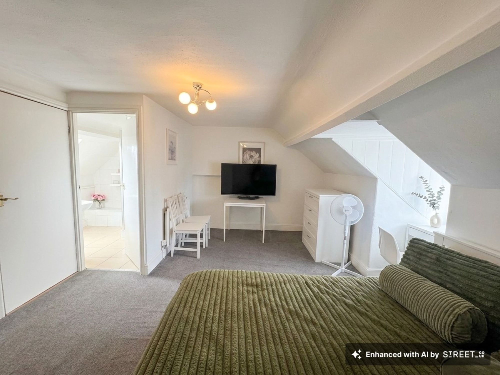 Room Belvedere Road in Taunton