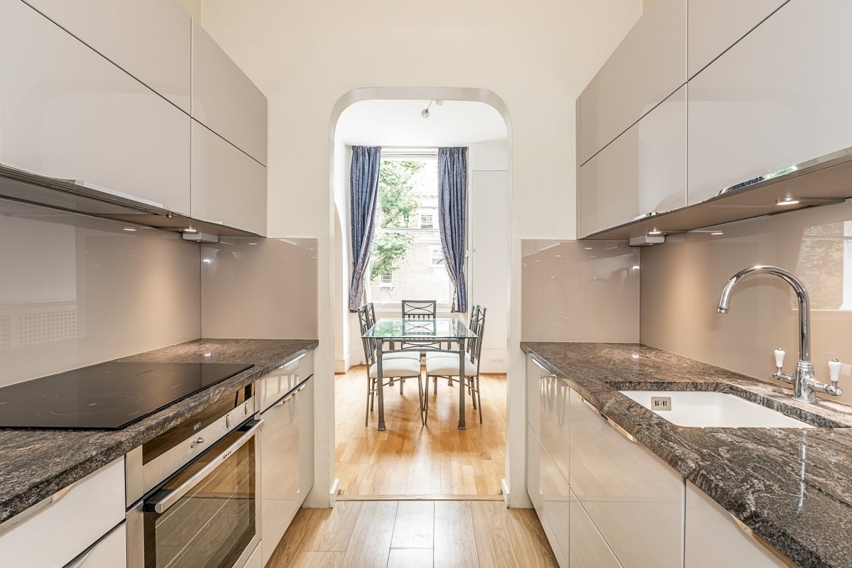 Flat Notting Hill Gate in Greater London