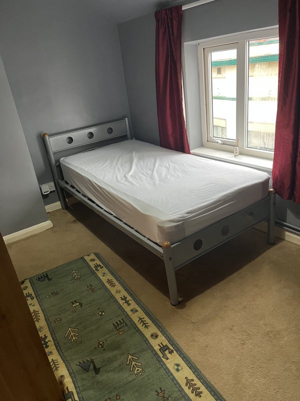 Room Park Road in Melton