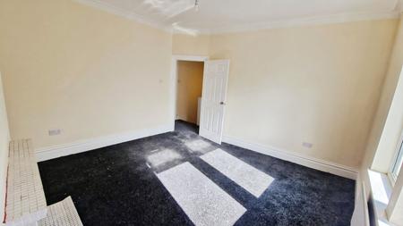 Flat Eden House Road in Sunderland
