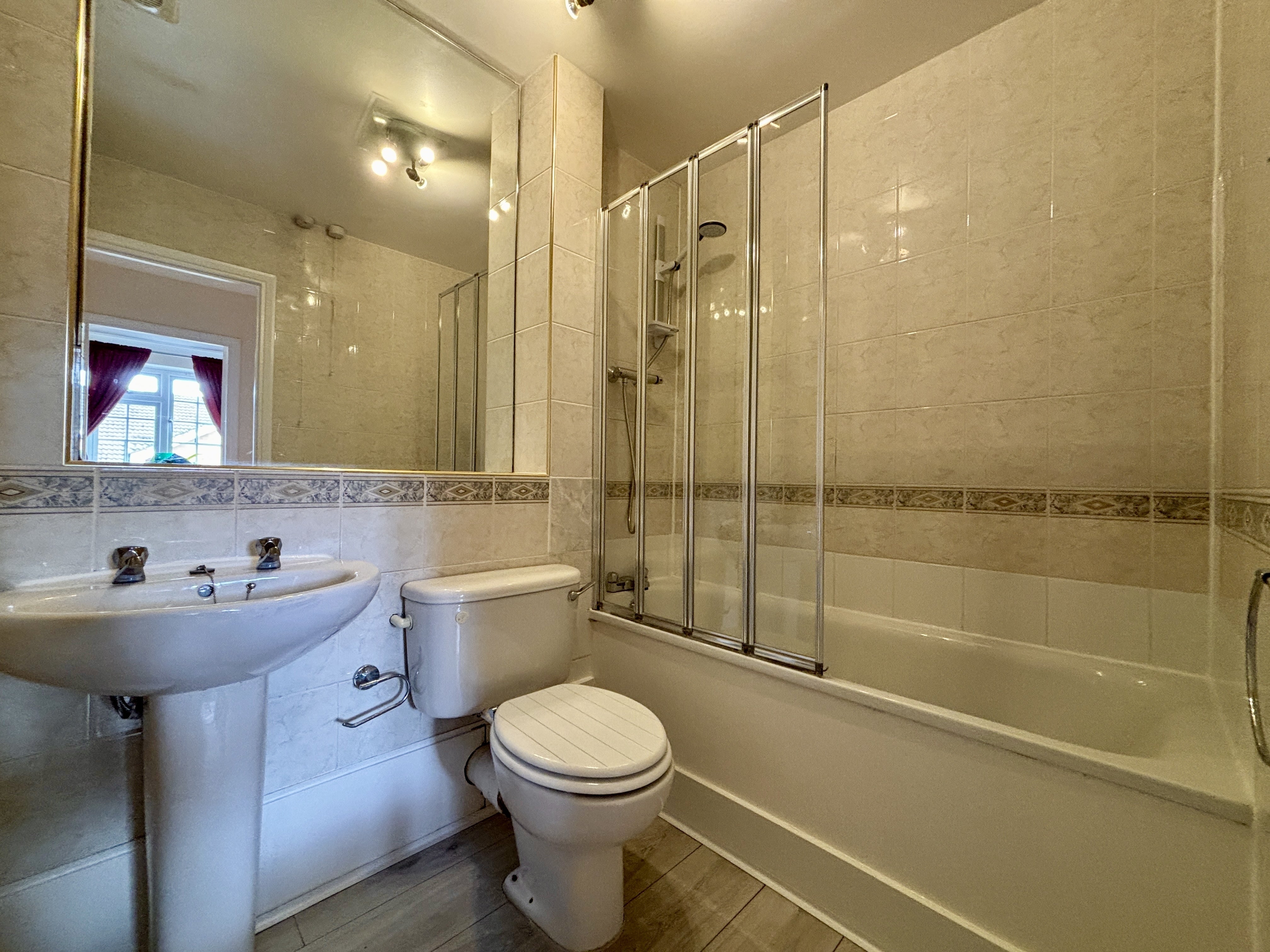Flat Hanson Close in Greater London
