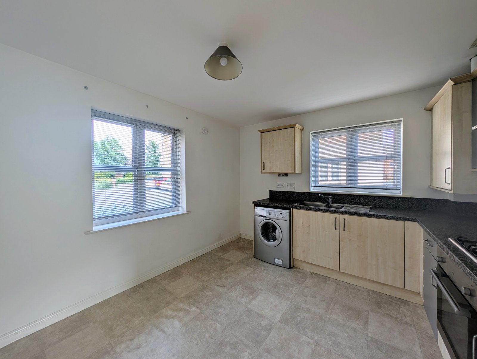 Flat Temple Court in Wakefield