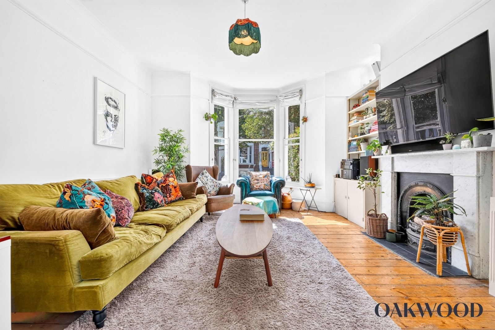 Flat Brooke Road in Greater London