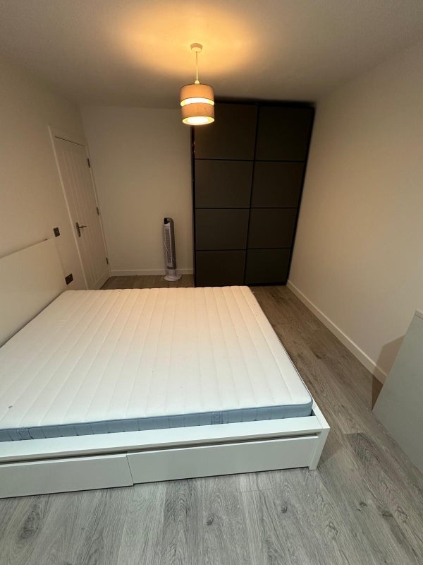 Room Waltham Way in Greater London