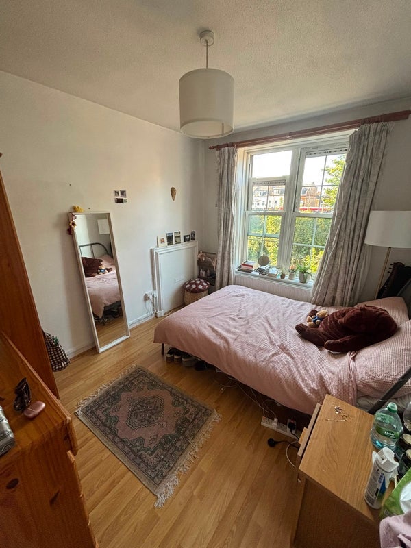 Room Henry Jackson Road in Greater London