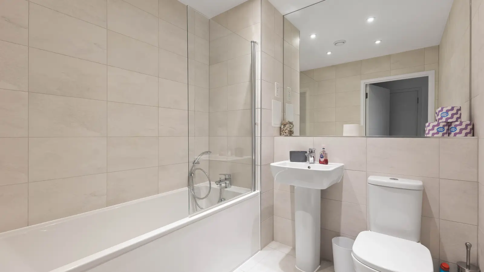 Flat Bishopsgate in City of London