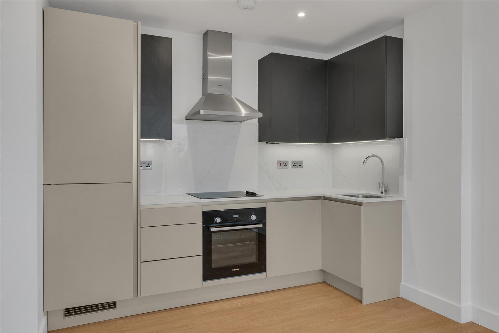 Flat Croydon Road in Greater London