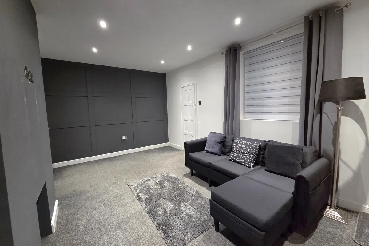 Flat Brockhurst Road in Gosport