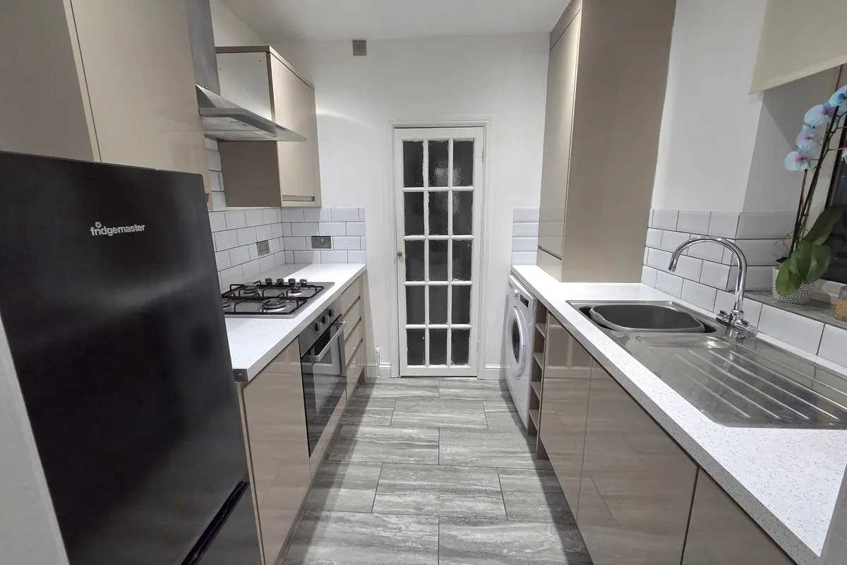 Flat Brockhurst Road in Gosport