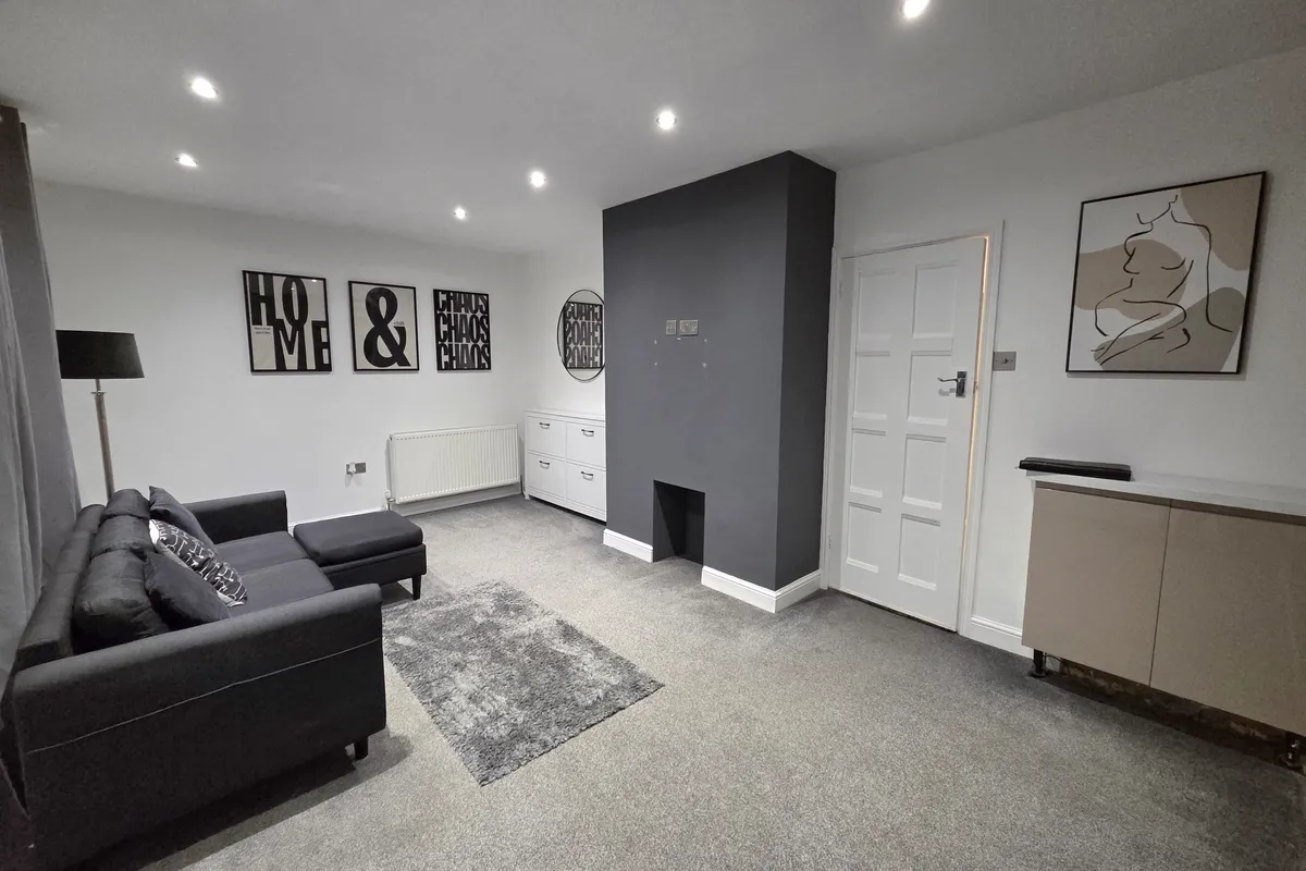 Flat Brockhurst Road in Gosport