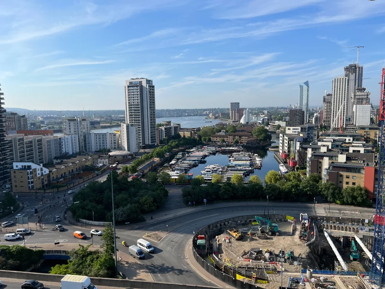 Flat Prestons Road in Greater London