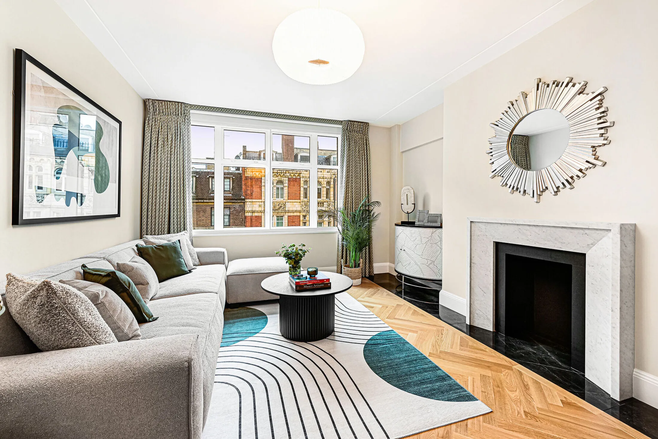 Flat Sloane Street in Greater London