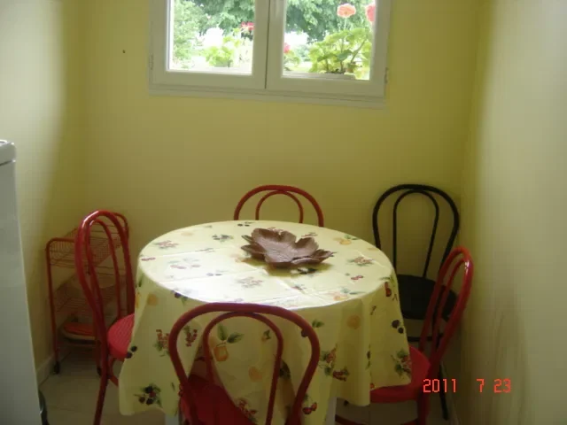 Room Chemin des Fleurs in Ervauville