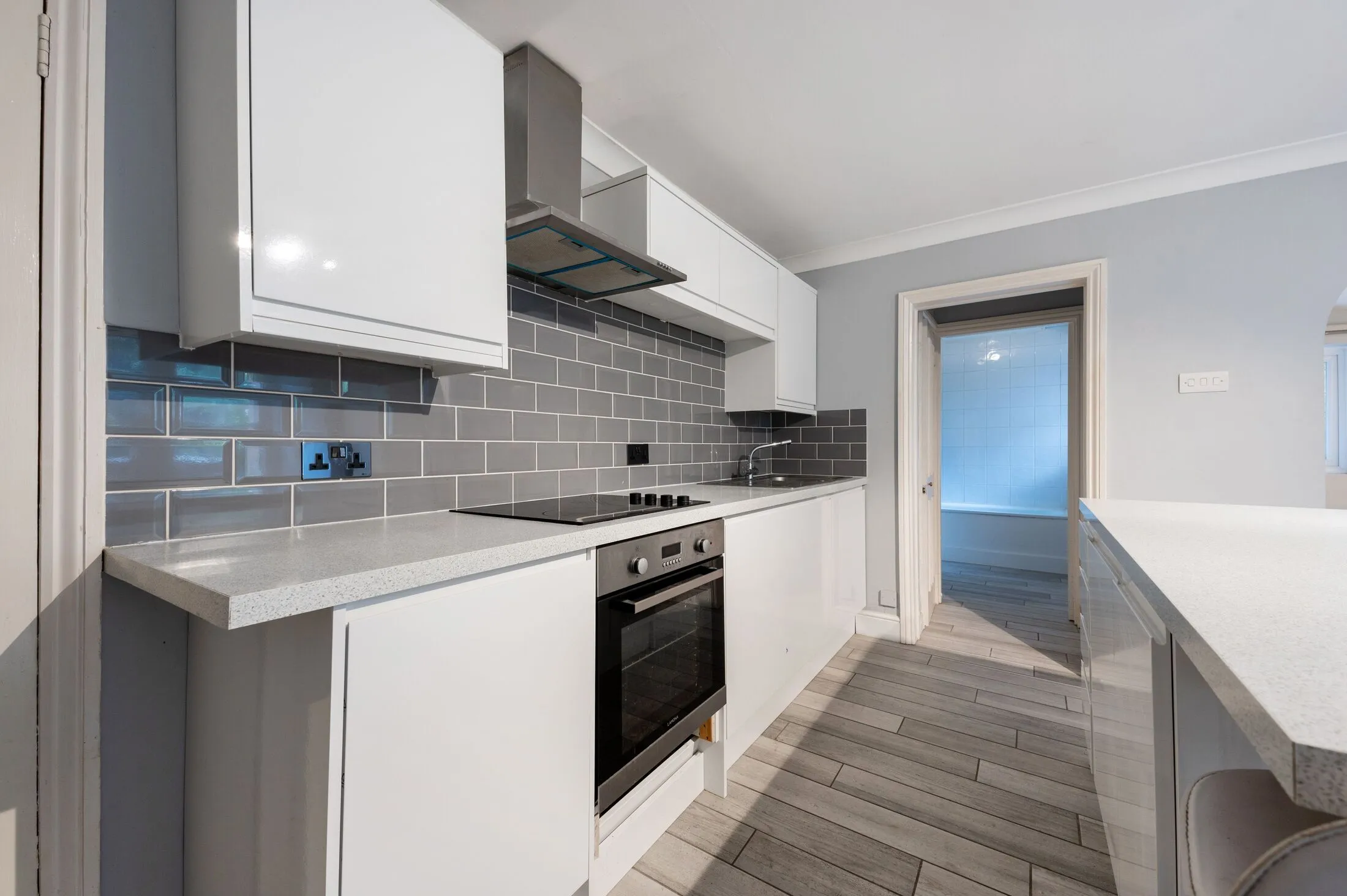 Flat Cadogan Road in Greater London