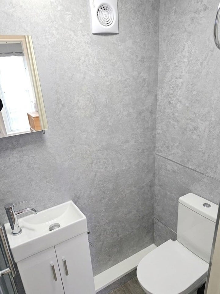 Flat Ash Grove in Greater London