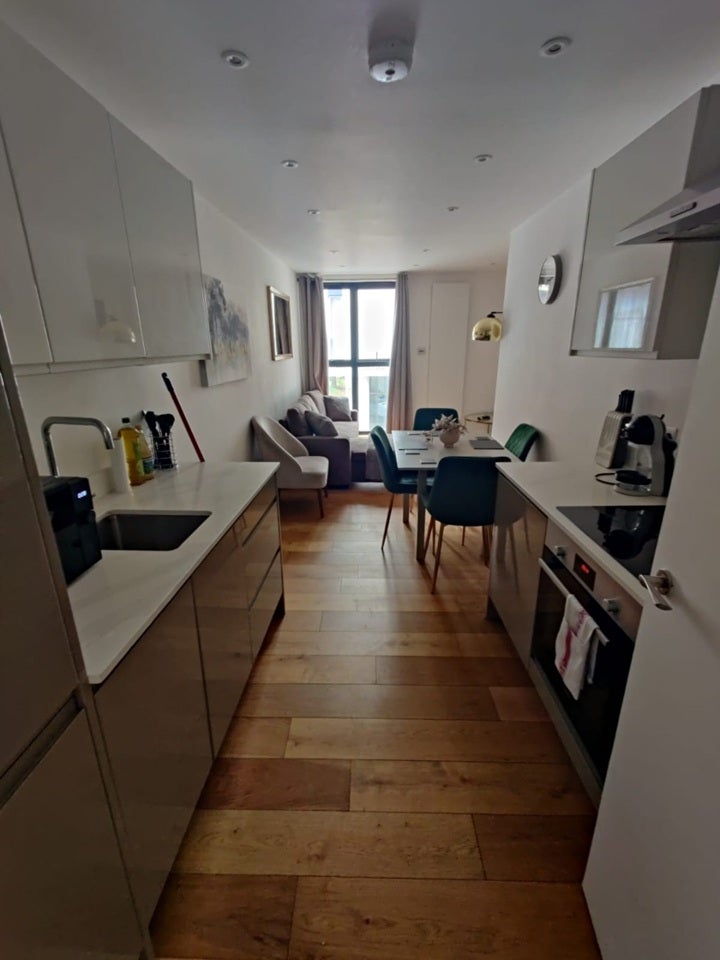 Flat Umberston Street in Greater London