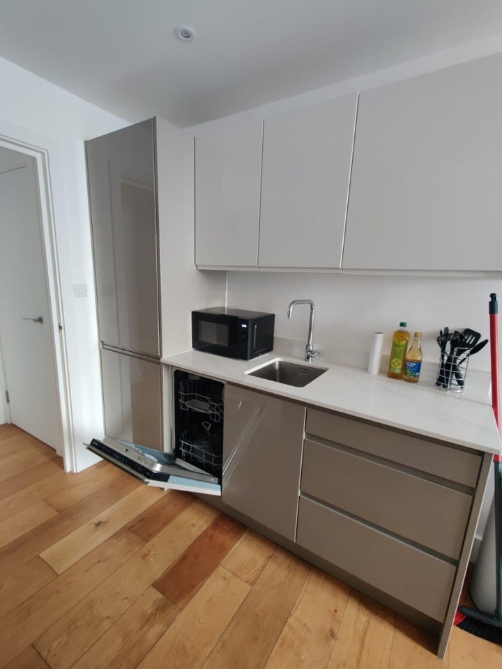 Flat Umberston Street in Greater London