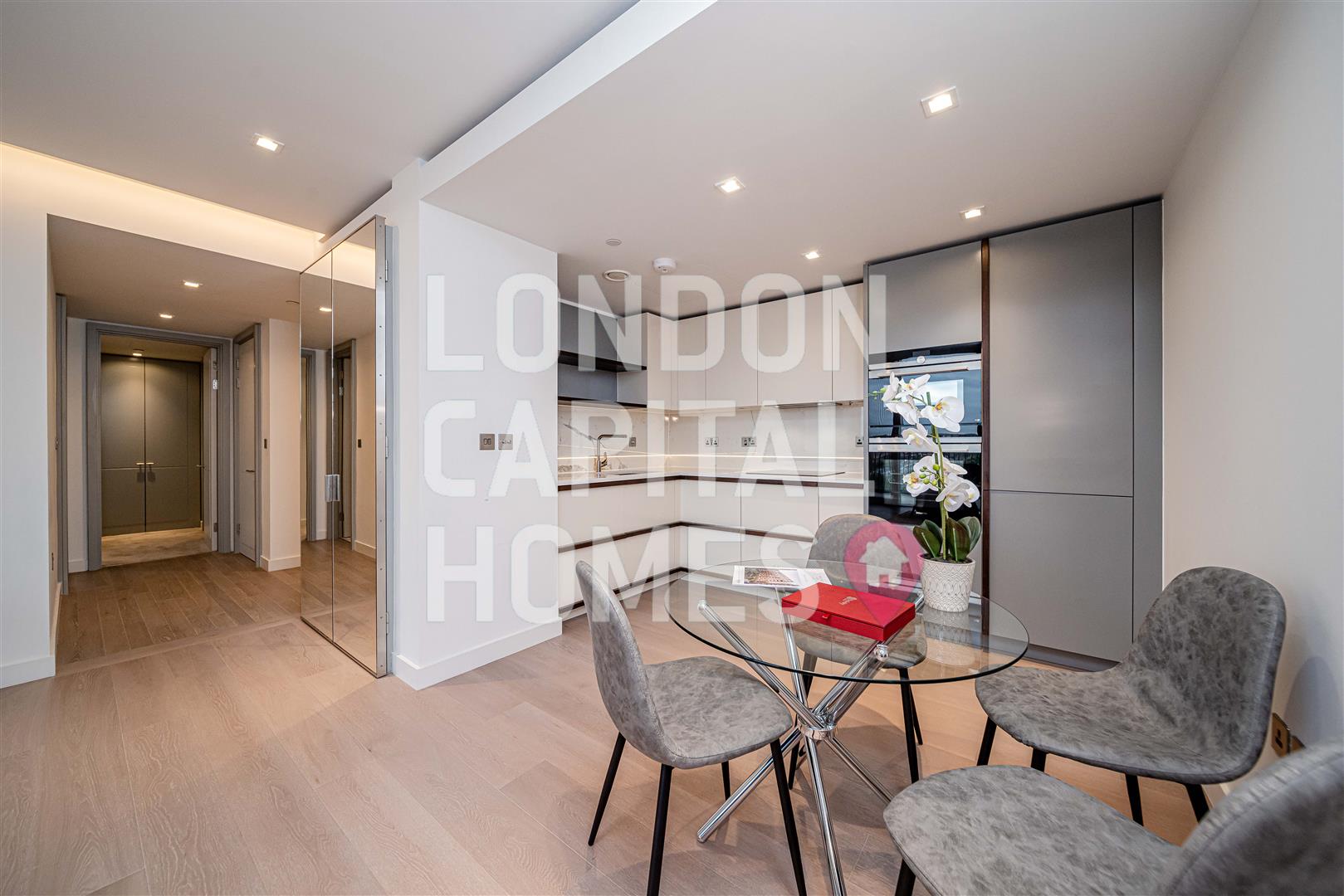 Flat Edgware Road in Greater London