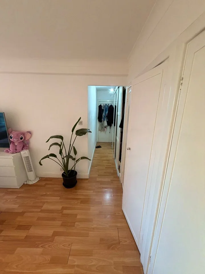 Room Park West Place in City of Westminster