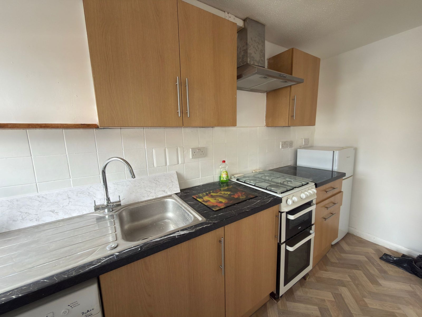 Flat Mansfield Road in Greater London