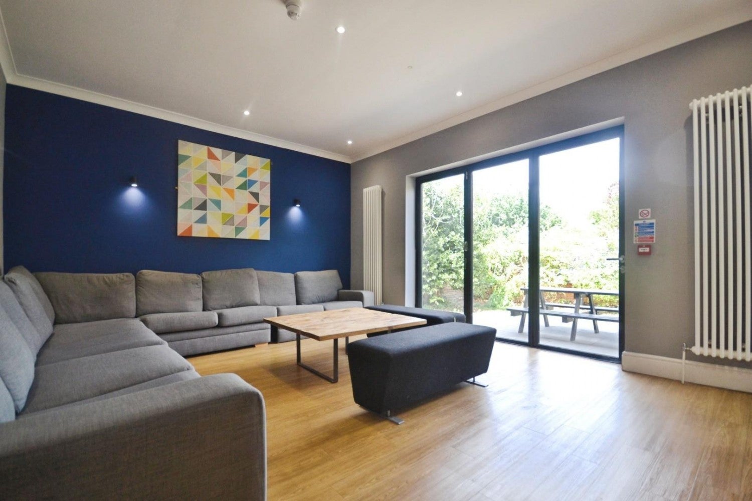 Flat Addington Road in Reading