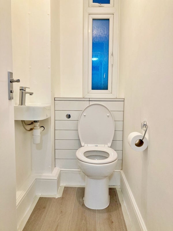 Room Southwark Bridge Road in Greater London