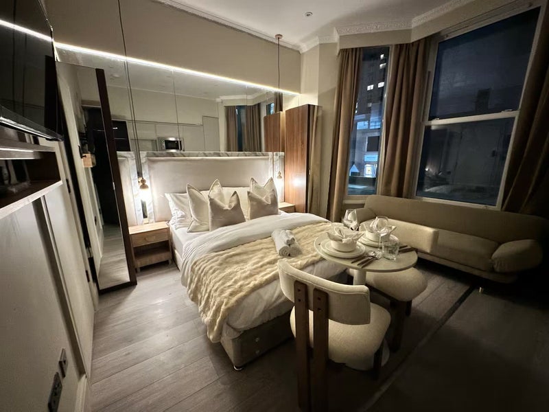 Flat Lillie Road in Greater London