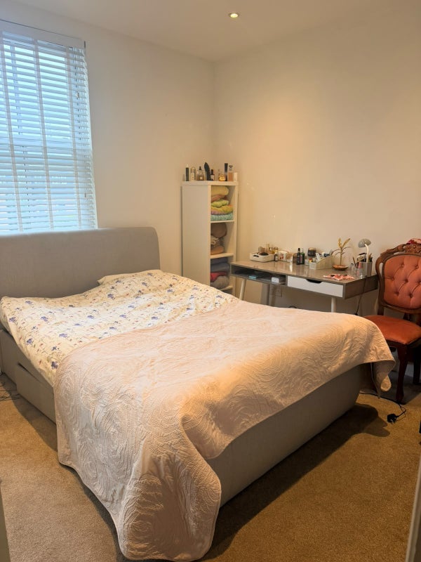 Room Morris Mews in Greater London