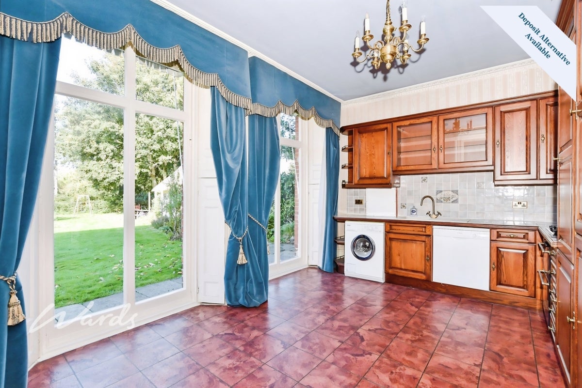 Flat Hayle Place in Maidstone