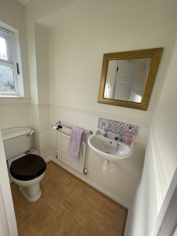 Room Clements Road in Greater London