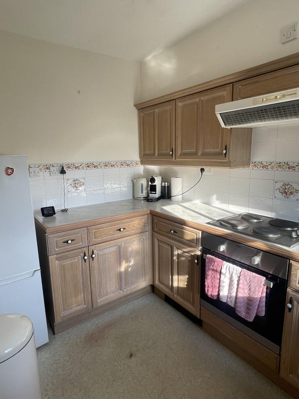 Room Clements Road in Greater London