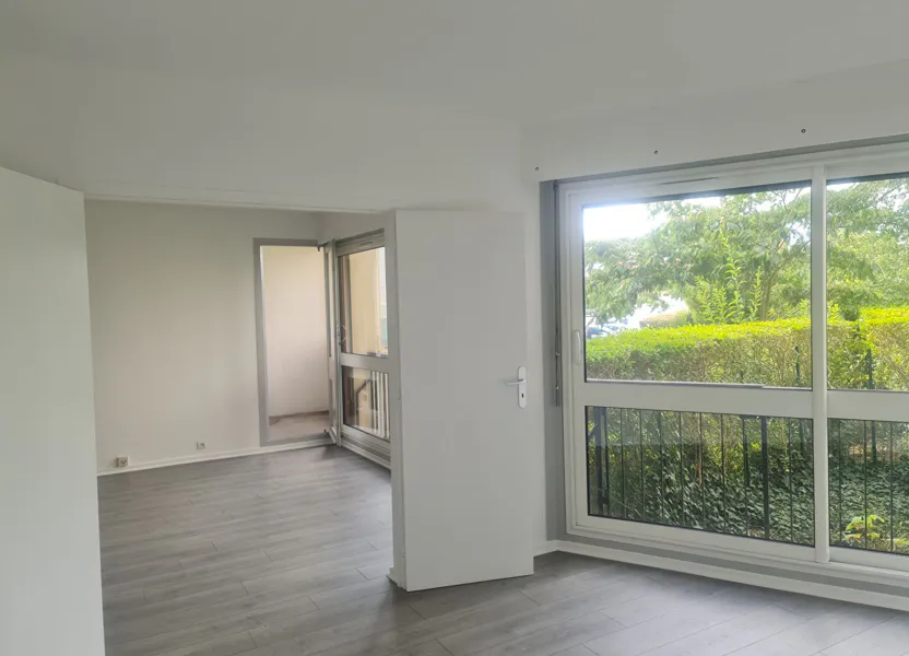 Flat Rue du Temple in Ris-Orangis
