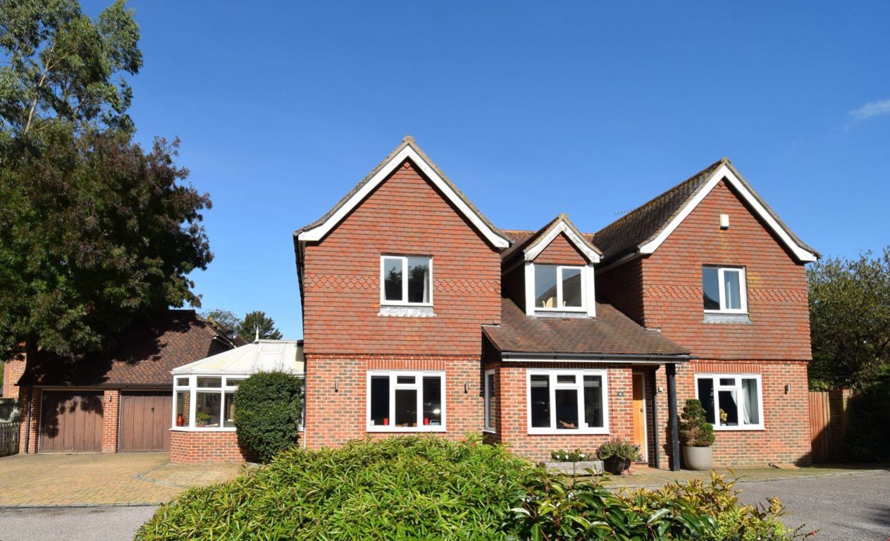 House Moat Close in Sevenoaks