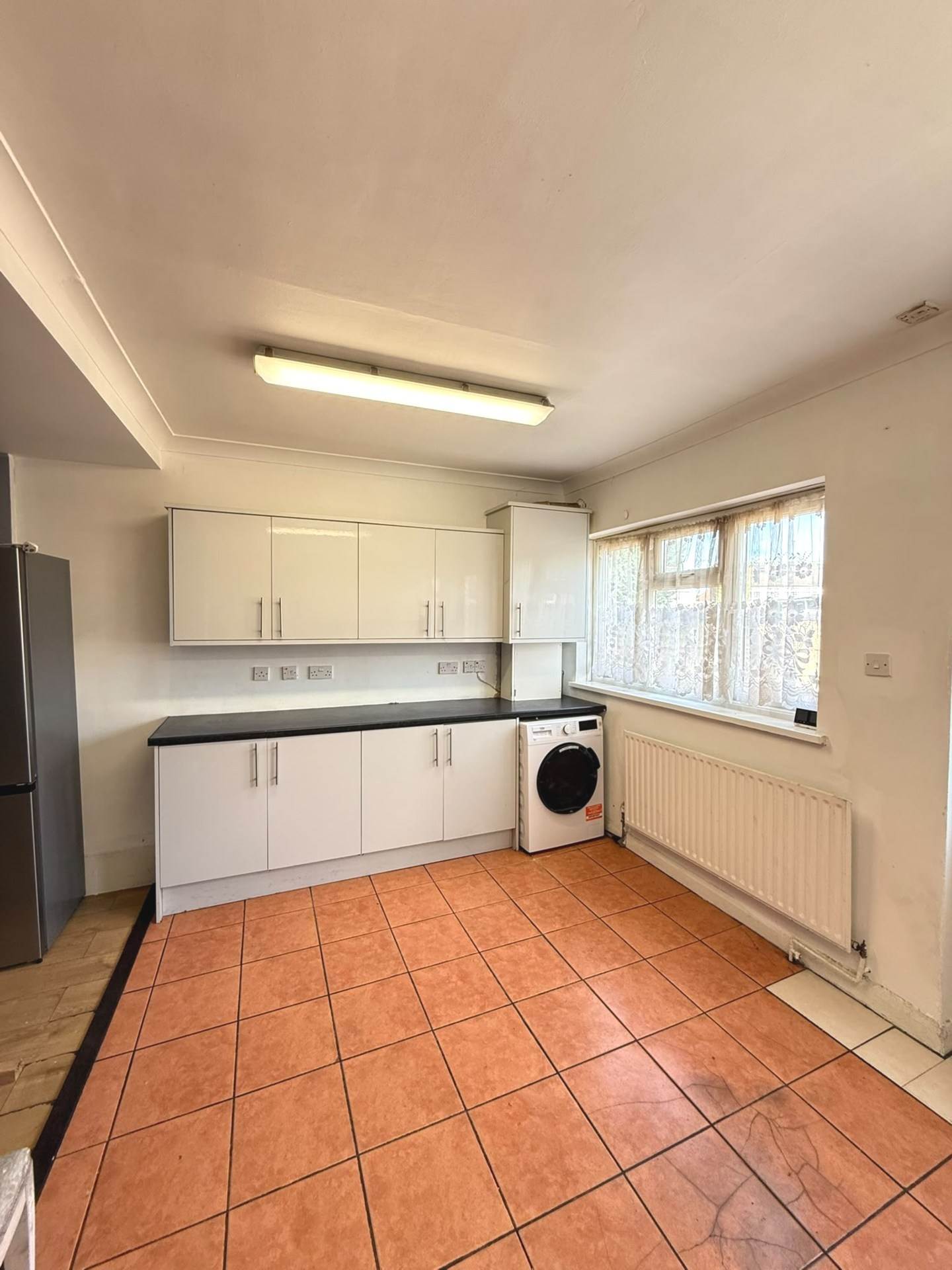House Greenland Crescent in Greater London